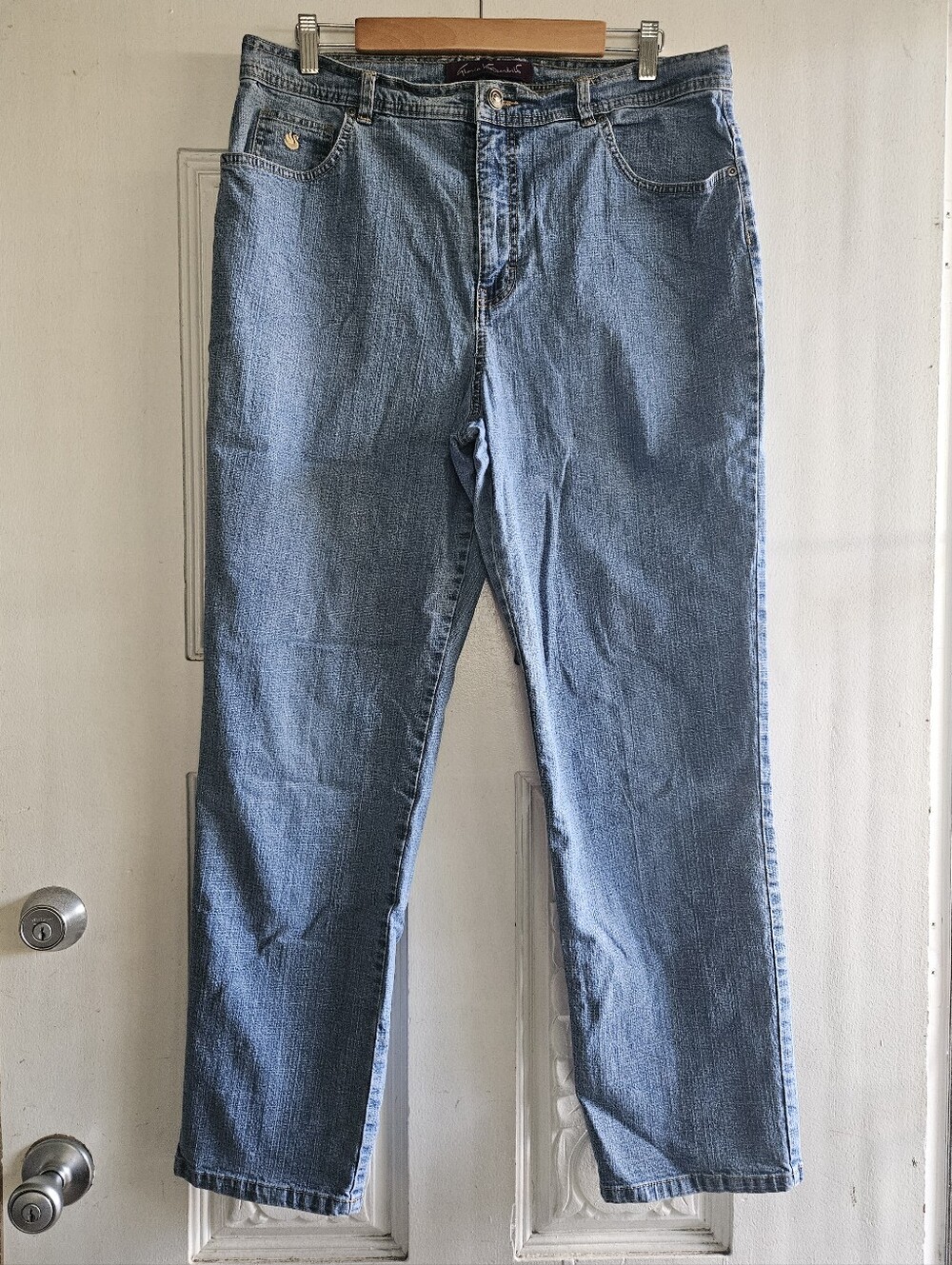 Gloria Vanderbilt Light Blue Straight-Leg Jeans Size 18